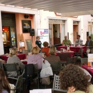 Caffè della ricerca in via Belenzani