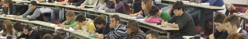 Studenti alla Facoltà di Economia dell'Università di Trento. Fototonina.com