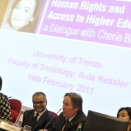 Da sinistra: Cherie Blair, Kamal Ahmad, Enrico Zobele, Nawra Mehrin, foto Alessio Coser, archivio Università di Trento