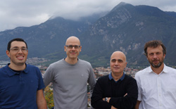 Nella foto quattro componenti del  gruppo di ricerca INTERCER2, da sinistra a destra: dottor Francesco Dal Corso, dottor Andrea Piccolroaz, professor Davide Bigoni, professor Alessandro Gajo.
